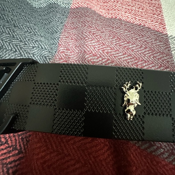 All black Louis Vuitton belt - Picture 3 of 6